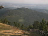 18 : 52
