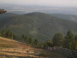 18 : 52