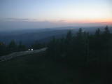 22 : 08