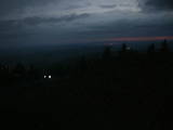22 : 08