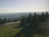 18 : 44