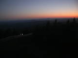 22 : 00