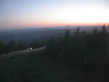 22 : 04