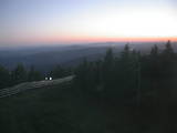 22 : 08
