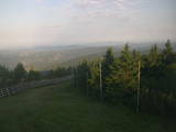 06 : 00
