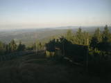 07 : 00