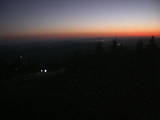 21 : 08