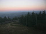 06 : 00