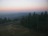 06 : 00