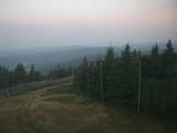 06 : 00