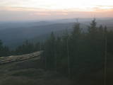 19 : 46