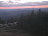 19 : 48