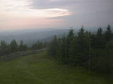 19 : 04