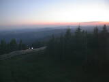22 : 04