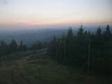 06 : 00