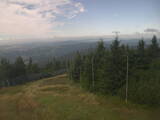09 : 48