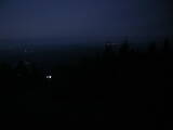 06 : 00
