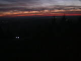 19 : 44