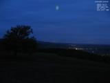 04 : 00