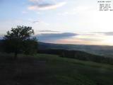 19 : 56