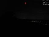 23 : 04