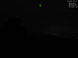03 : 32
