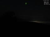 03 : 00