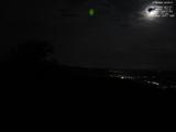 23 : 00