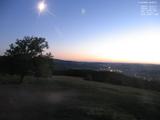 22 : 08