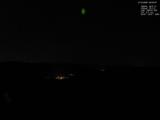 02 : 00