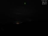 03 : 00