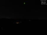 03 : 00