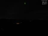 03 : 00