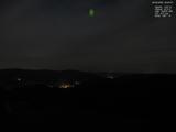 22 : 00