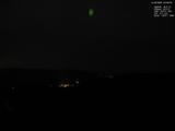 03 : 32