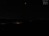 03 : 00