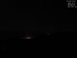 23 : 04