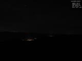 22 : 56