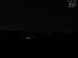 23 : 00