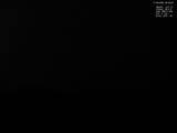 23 : 04