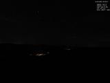 23 : 04