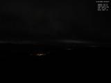 02 : 04