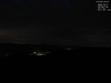 22 : 04