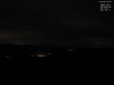 23 : 00