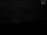 02 : 00