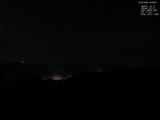 23 : 08