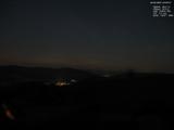 23 : 08