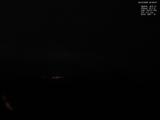 03 : 00