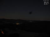 02 : 04