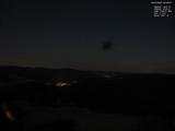 02 : 28